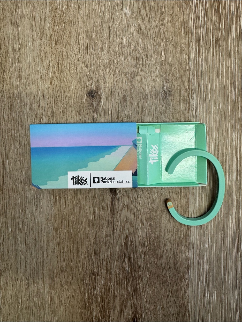 Tikos national park Bracelet by cape clasp with Box NWT